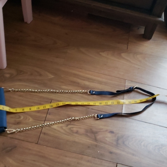 Urban expression crossbody - Picture 4 of 6